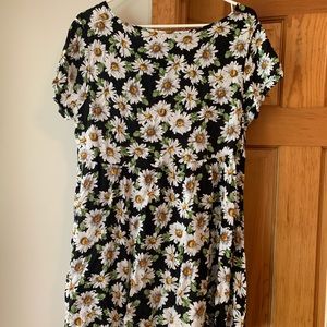 Cute daisy dress